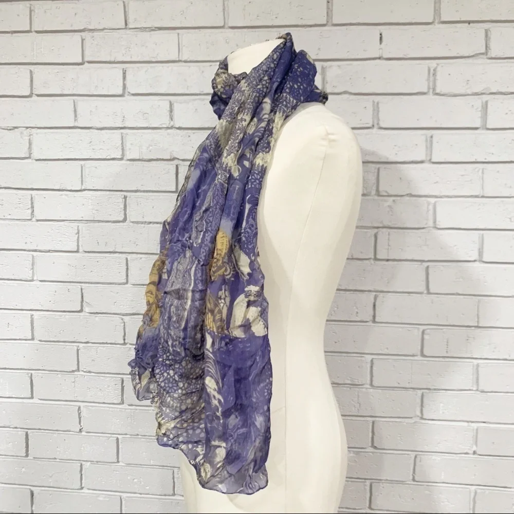 Lightweight Women’s Blue Goddess‎ Print Scarf